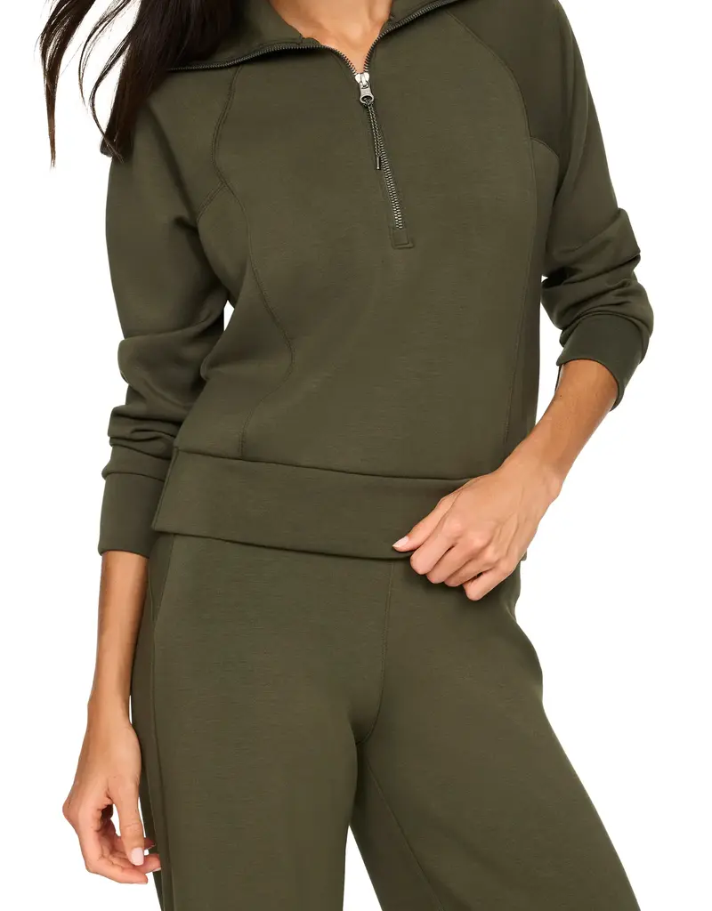 Airessentials Half Zip