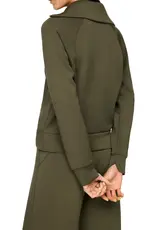 Airessentials Half Zip