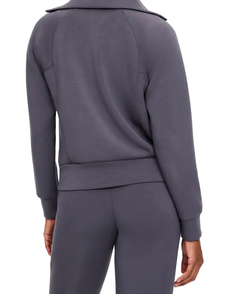 Airessentials Half Zip