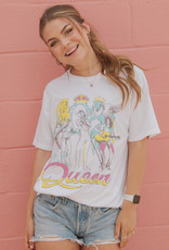 Queen On Stage Puff Comfort Wash Tee