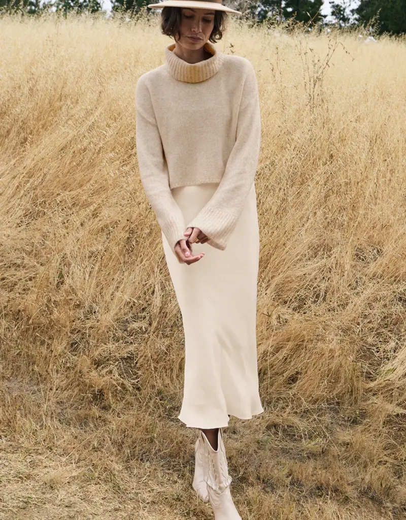 Europa Poly Sheen Skirt Sea Salt