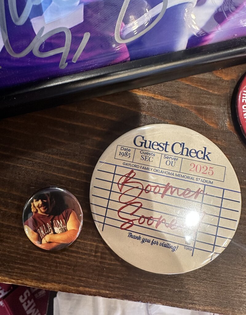 ! Young Toby Keith Mini Button