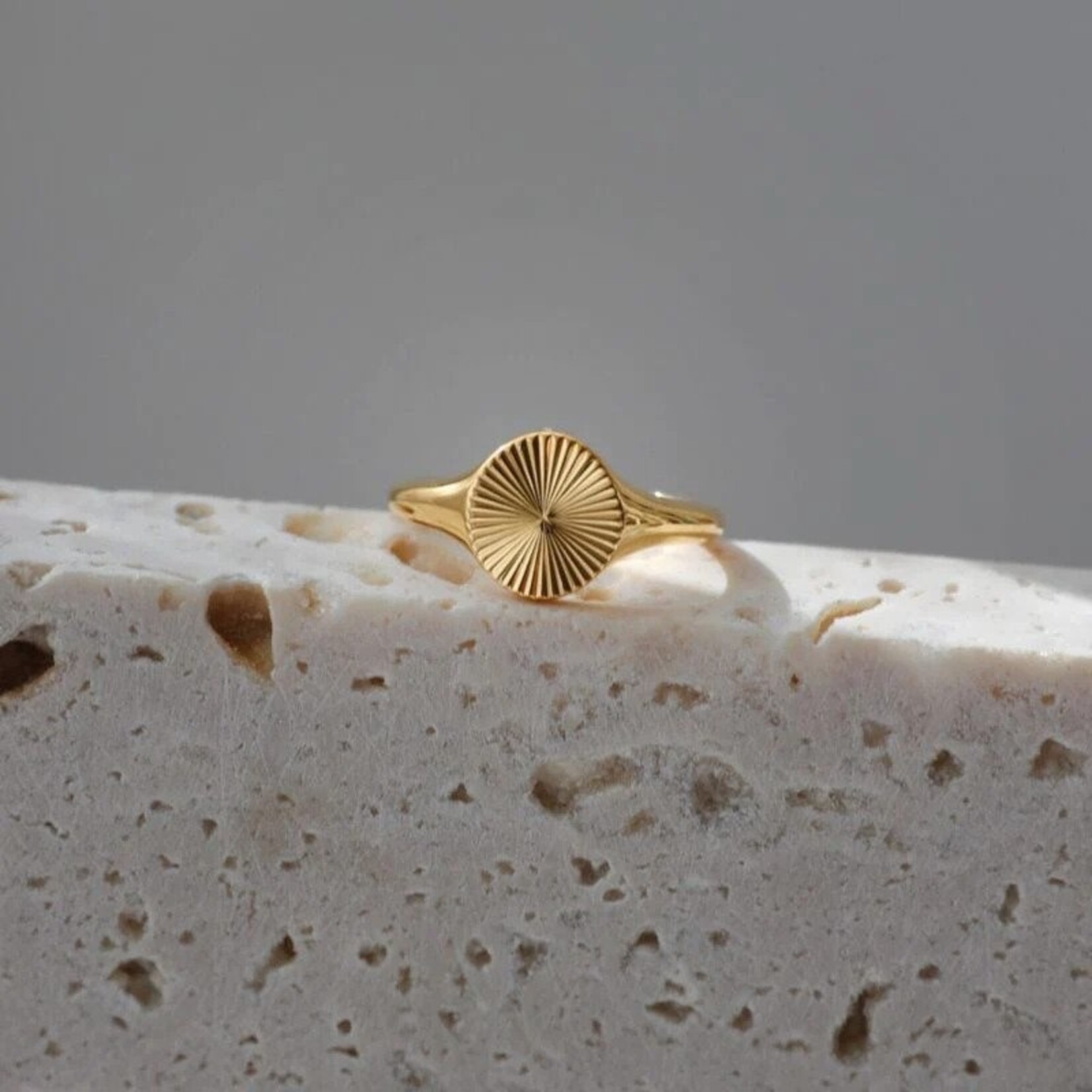 Alco Gold Sunburst Ring
