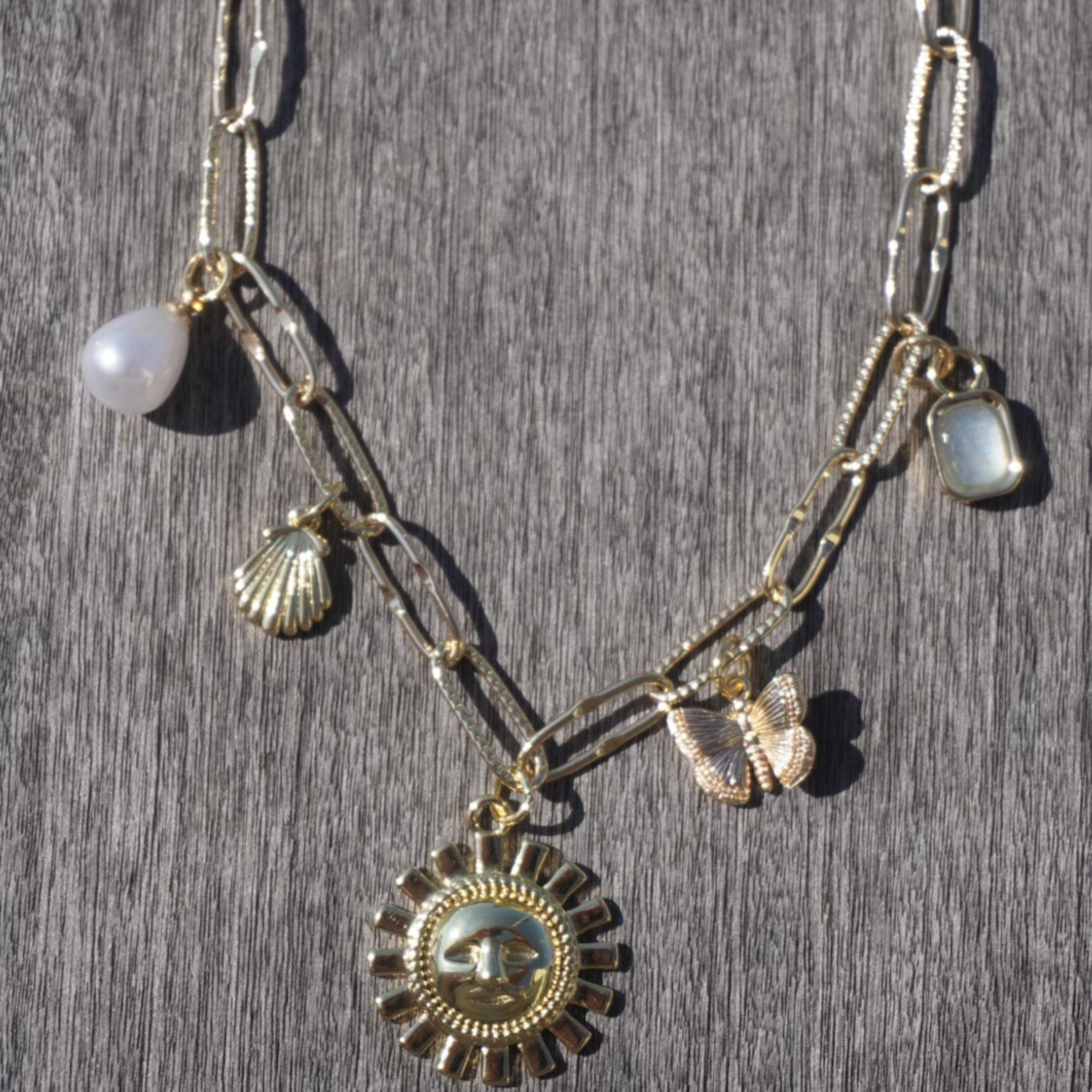 driftaway jewelry Driftaway X 506 Charm Necklace | Sun