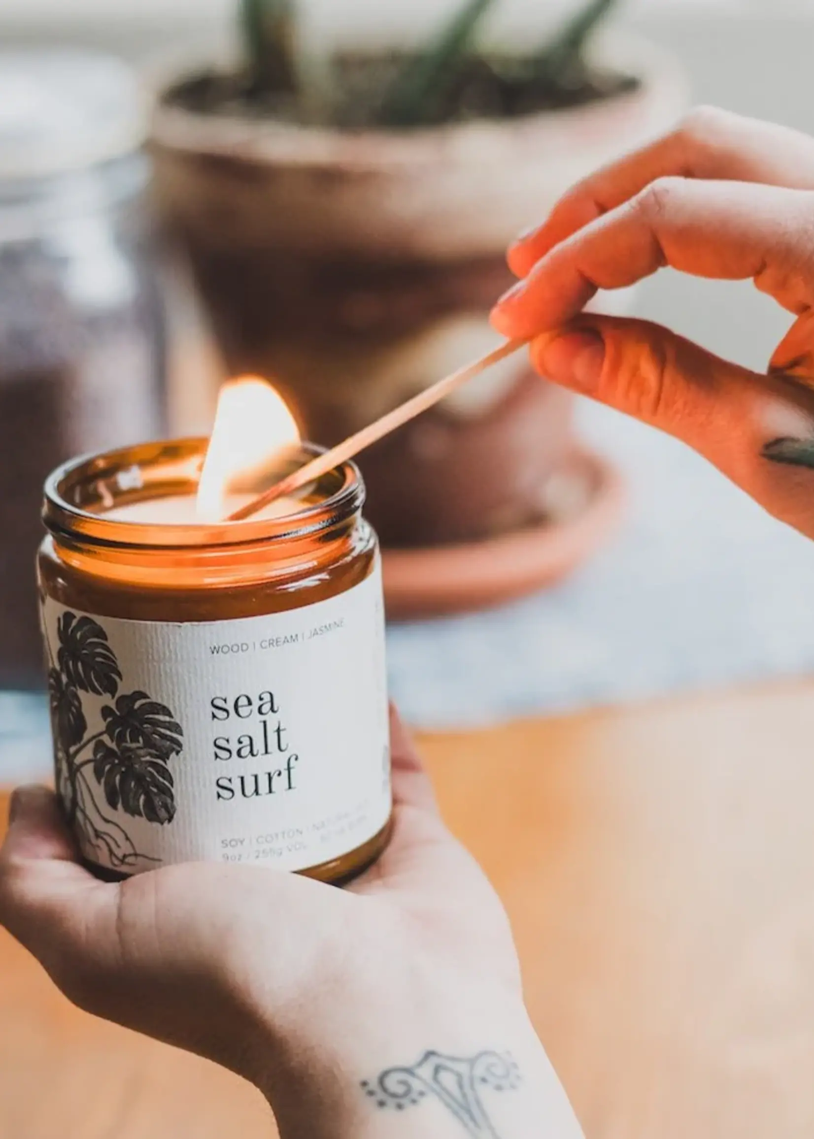 Broken Top Soy Candle - Sea Salt Surf - 9 oz.