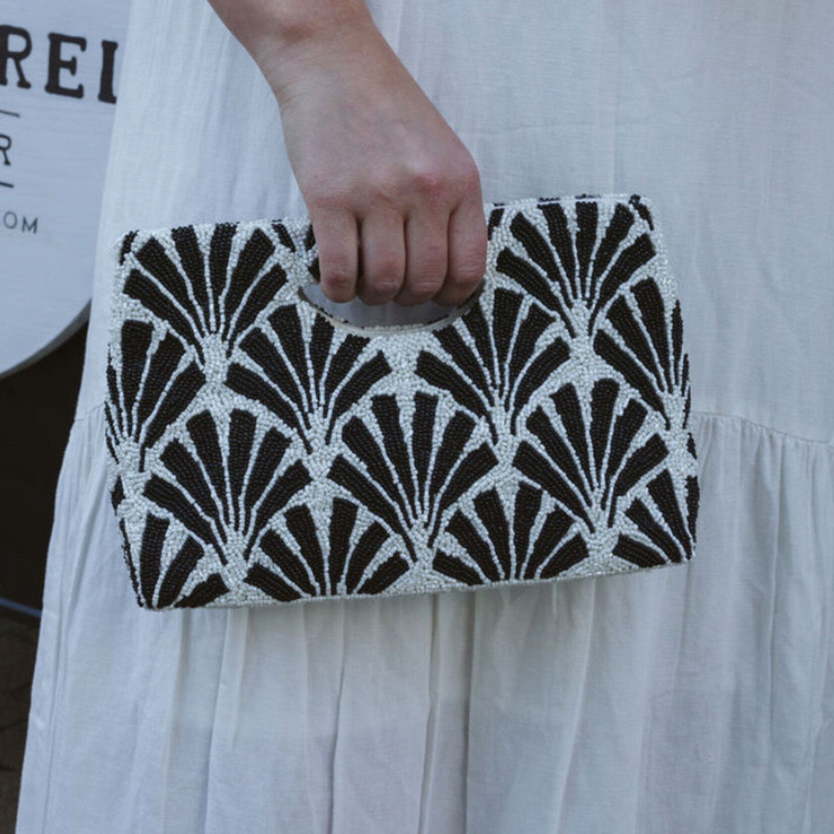 Tiana Coh 1242 White/Black