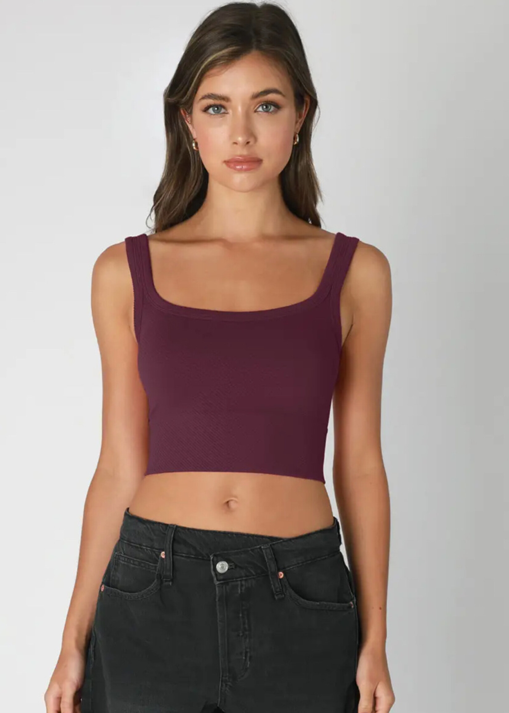 NIKIBIKI Chevron Ribbed Crop Top