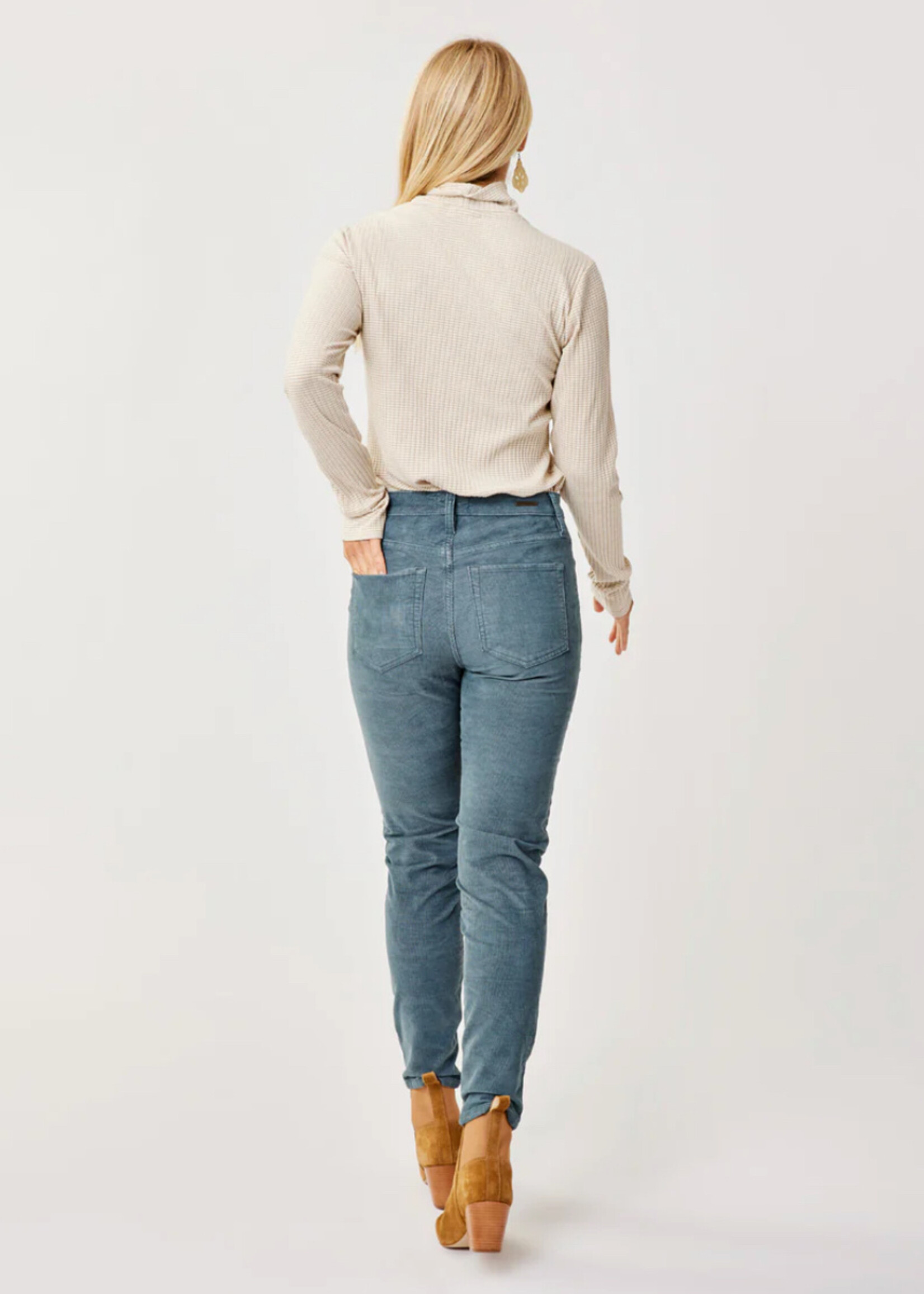 Skyler Skinny Cord