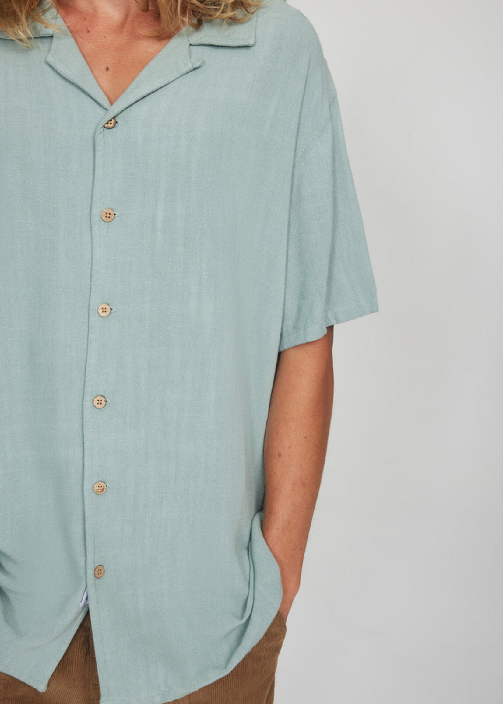 Ernie SS Resort Tee