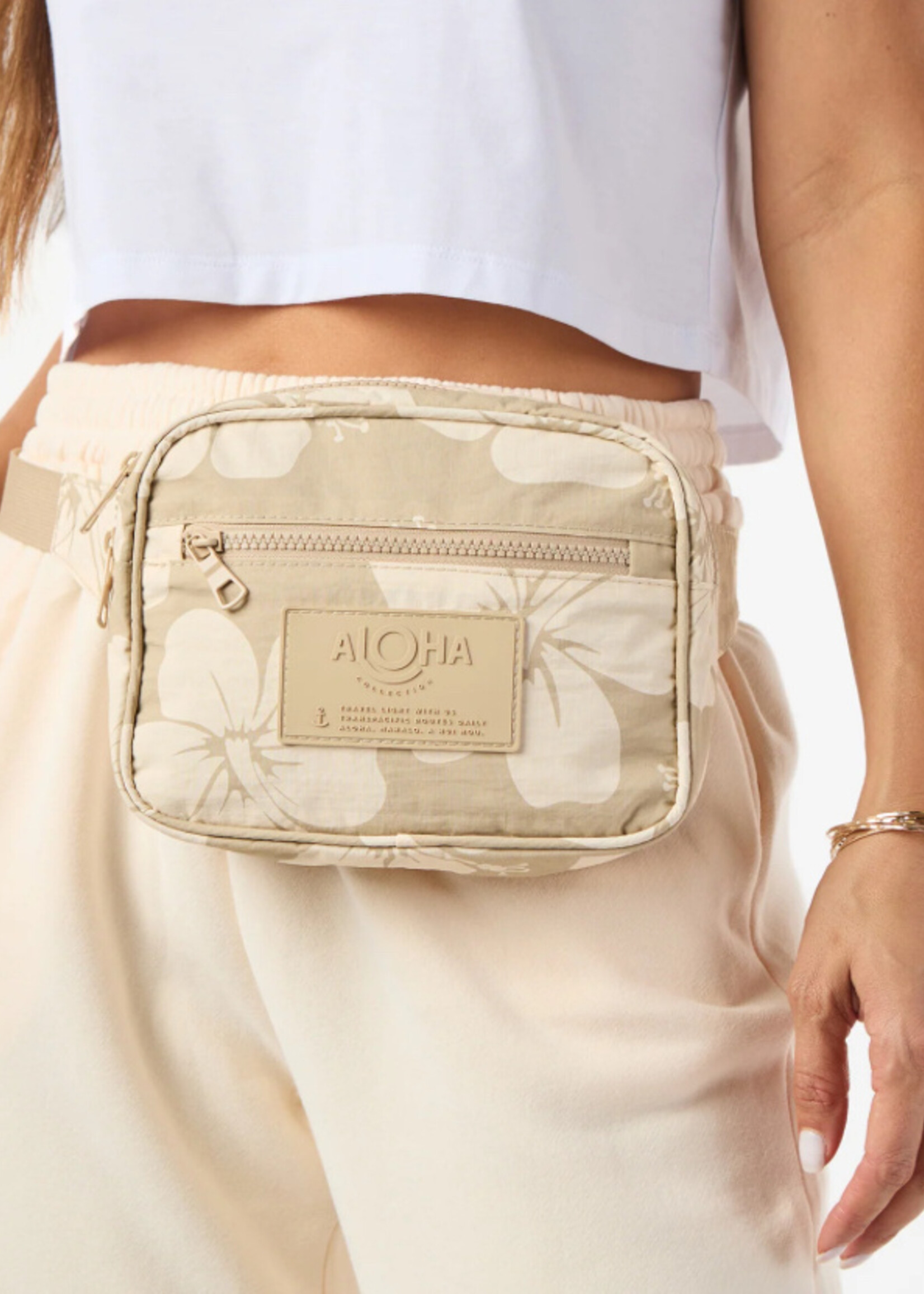 Aloha Collection Hana Hou Keep It Lt Hip Pack