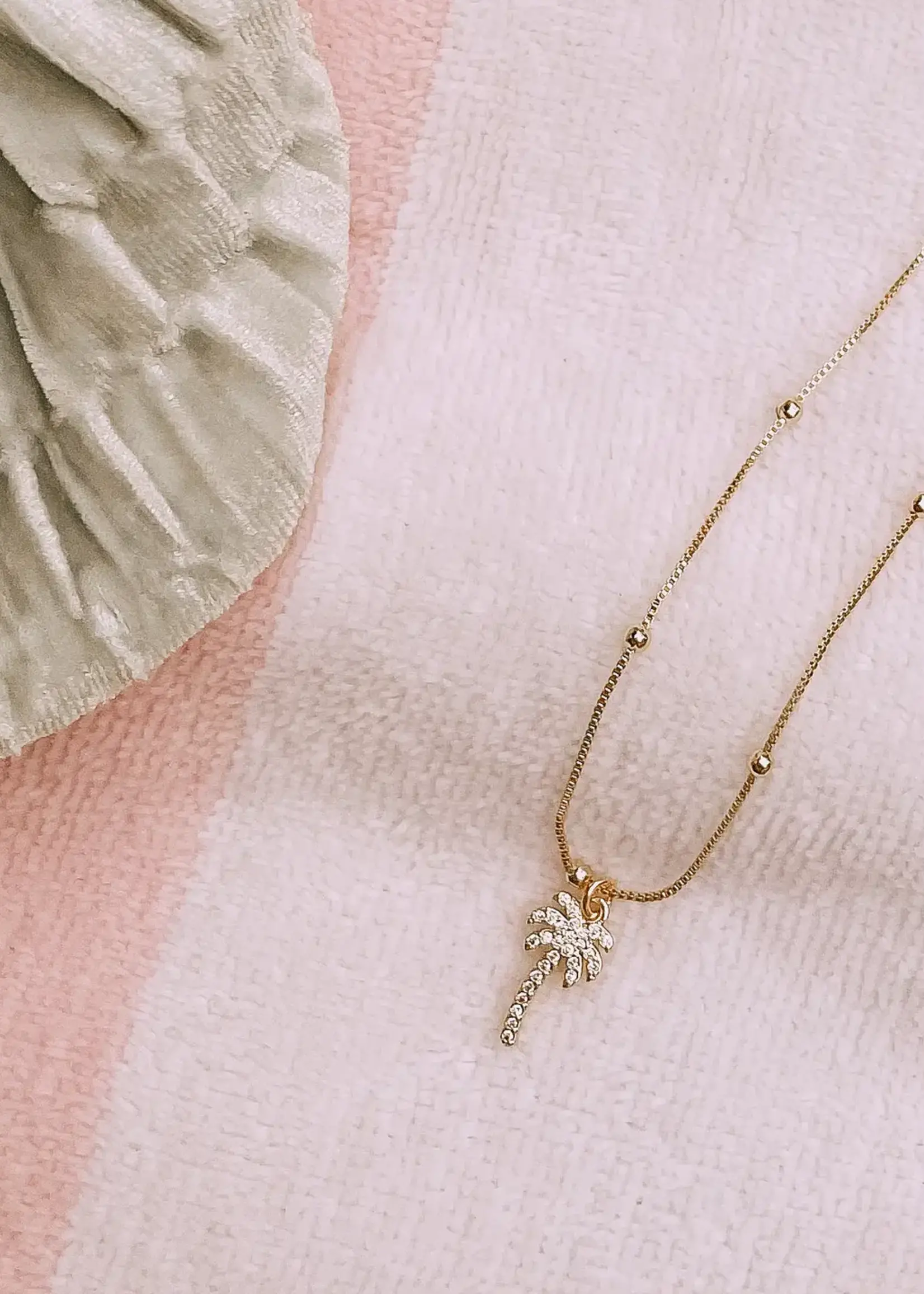 driftaway jewelry Between the Palms Necklace