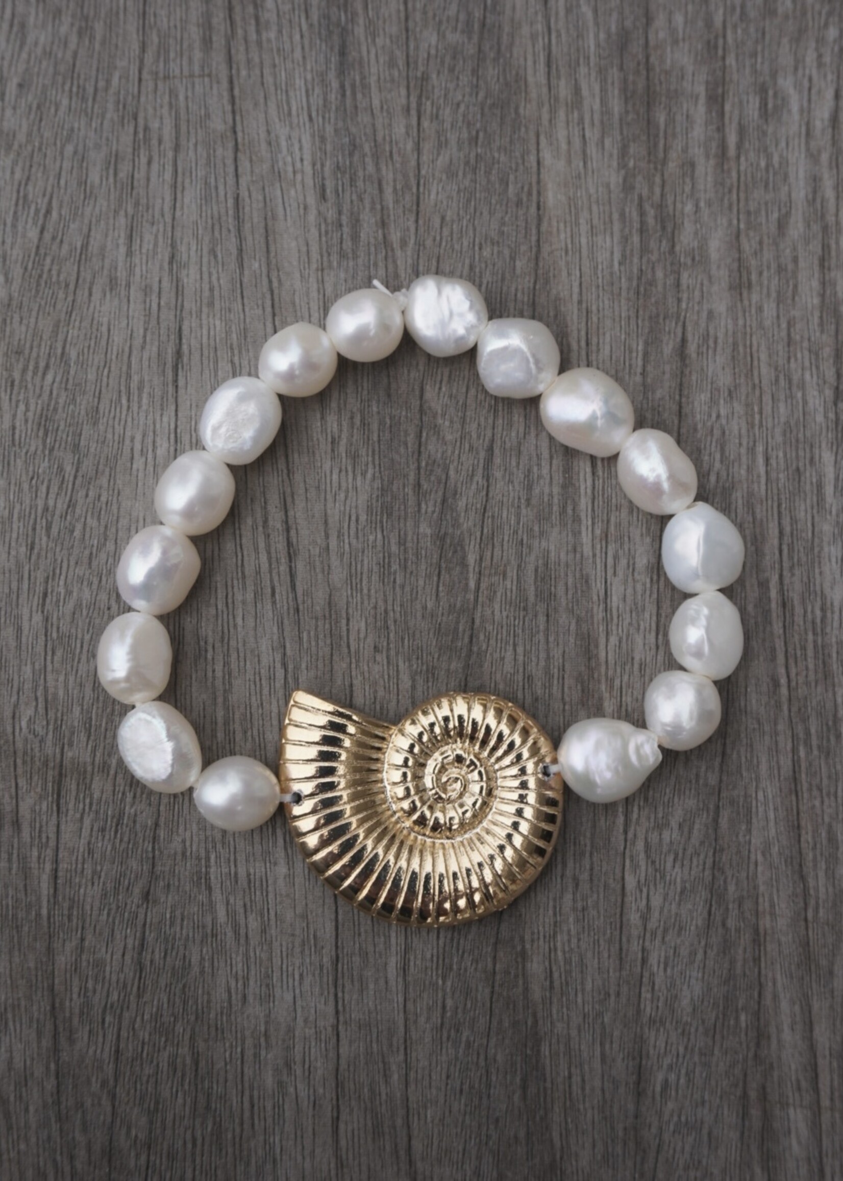 NAUTILUS SHELL/STONE BEAD BRACELET