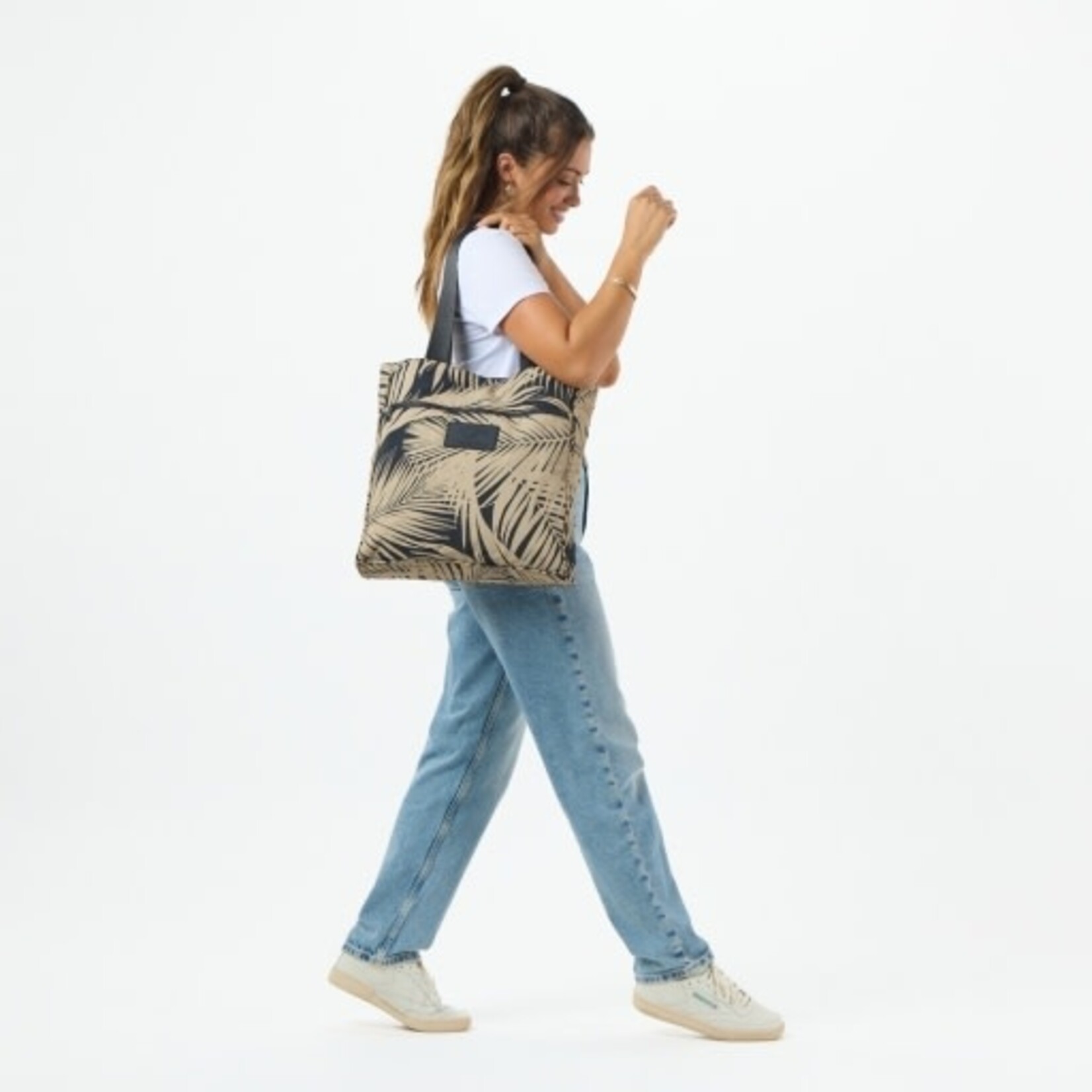 Aloha Collection Areca Daily Tote