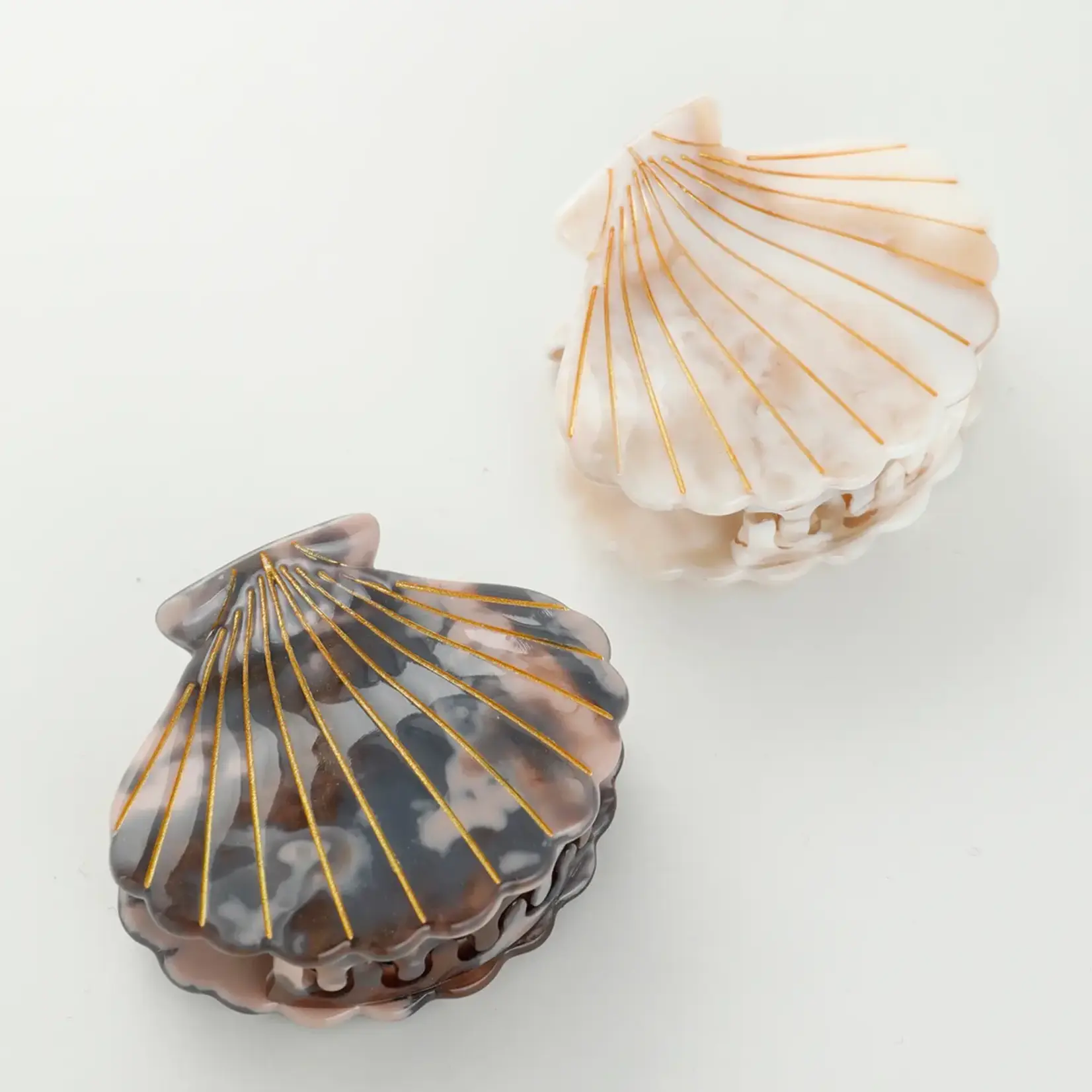 Adorro Calacatta Seashell | Hand Painted Seashell Claw Clip