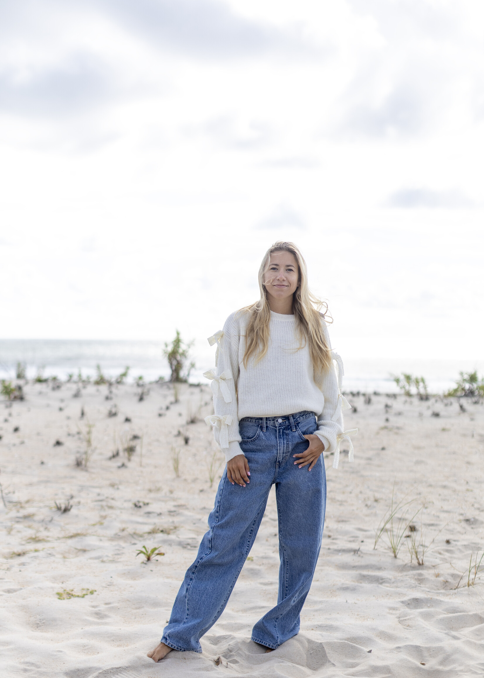 Knitted Sweater w bows