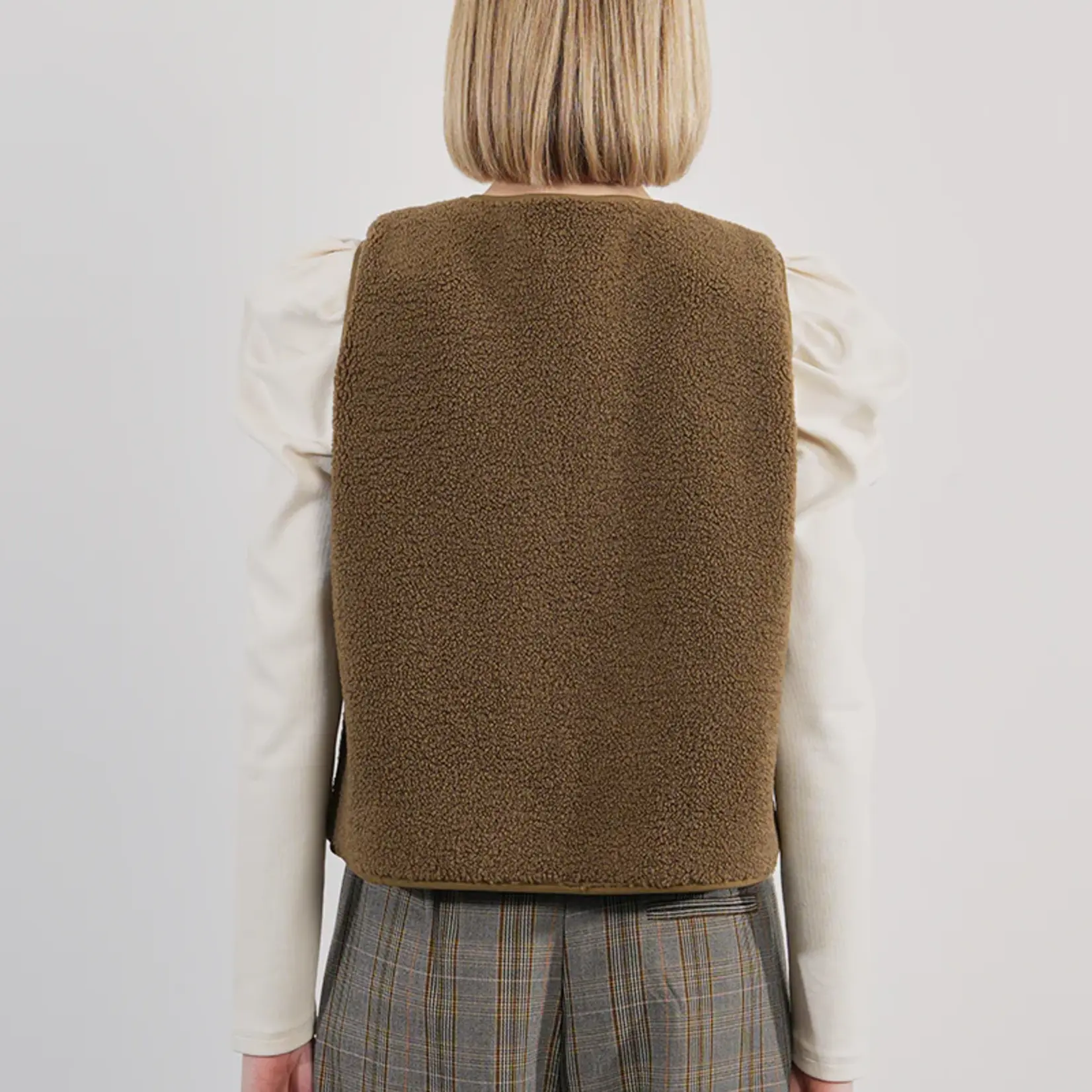 Molly Bracken Woven Sleeveless Jacket