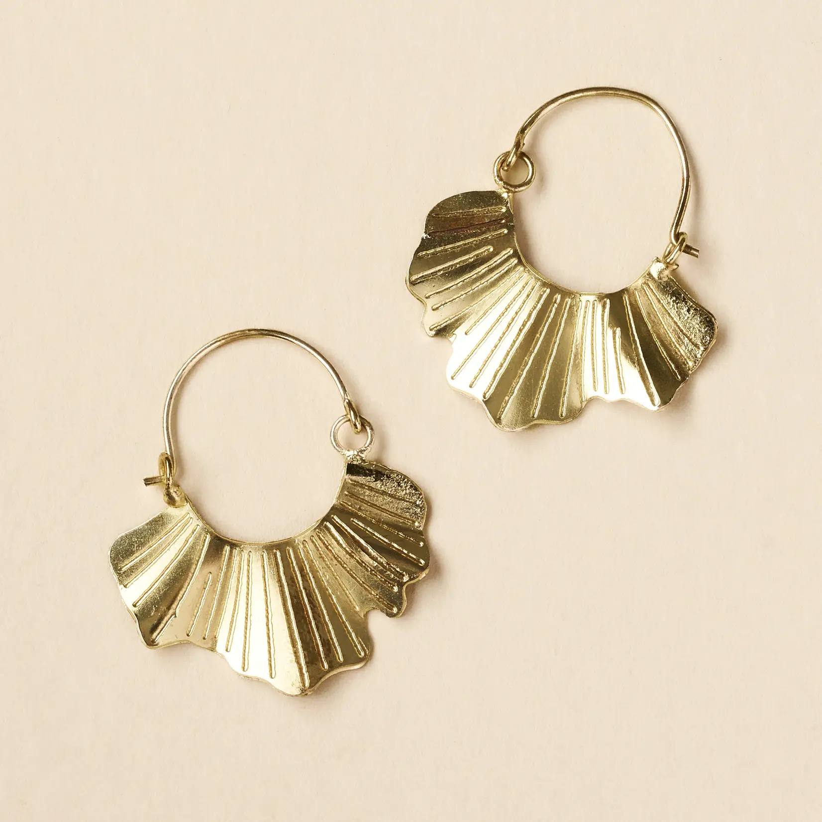 Sayuri Ginkgo Leaf Hoop Earring