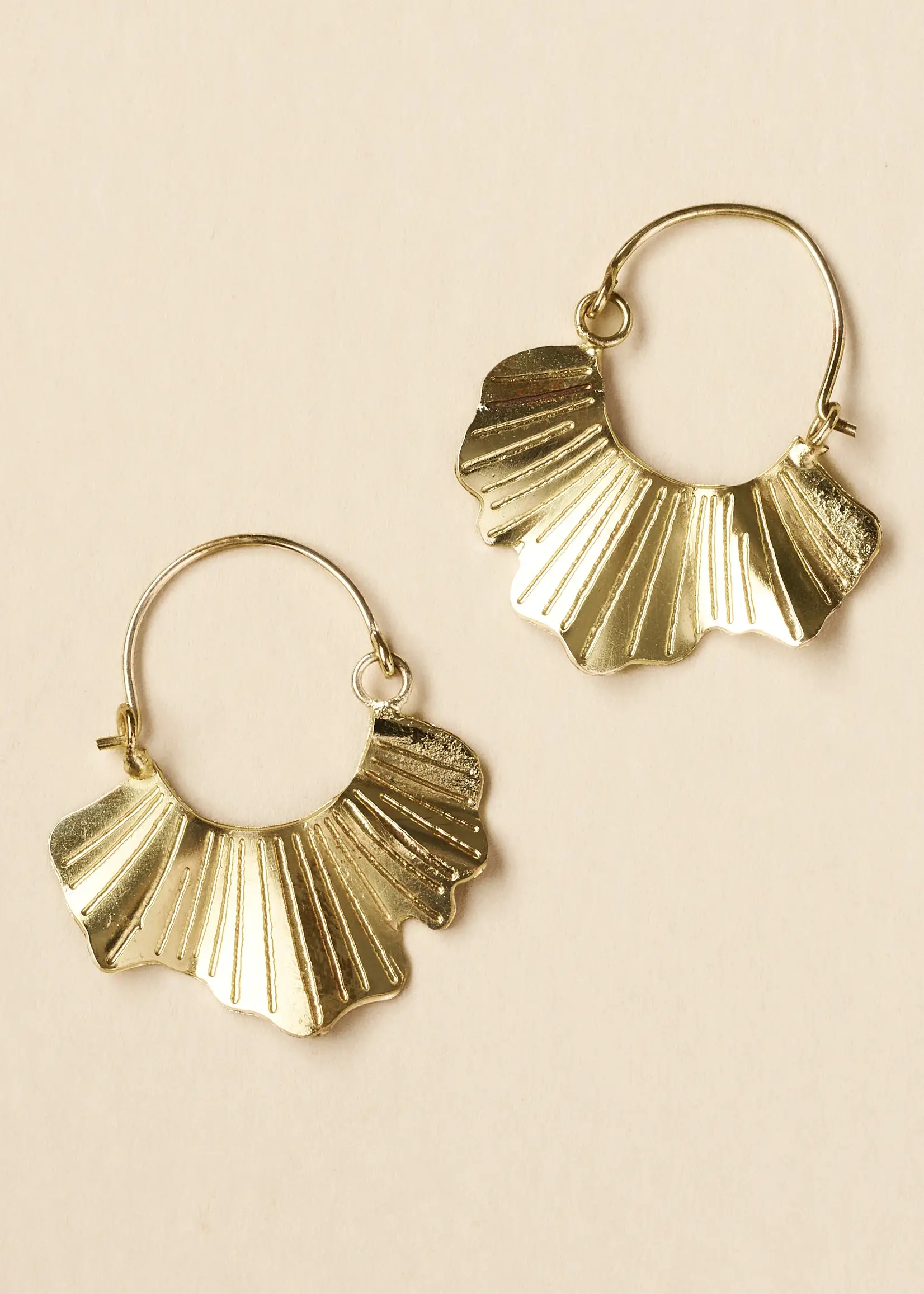 Sayuri Ginkgo Leaf Hoop Earring