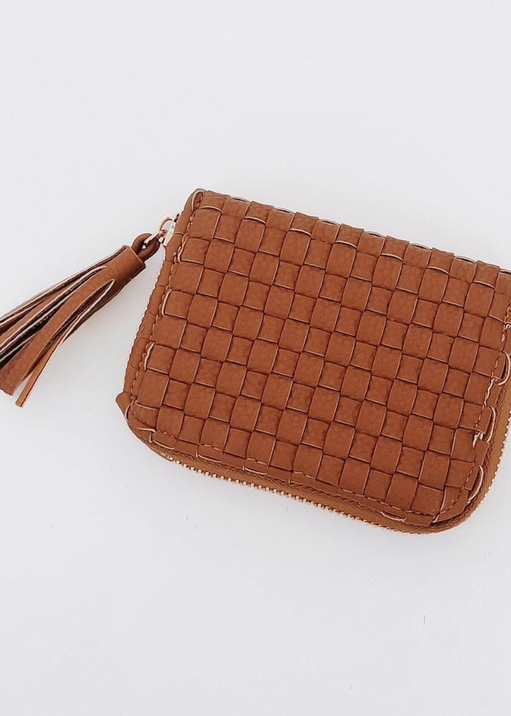 Pretty Simple Wynona Woven Wallet