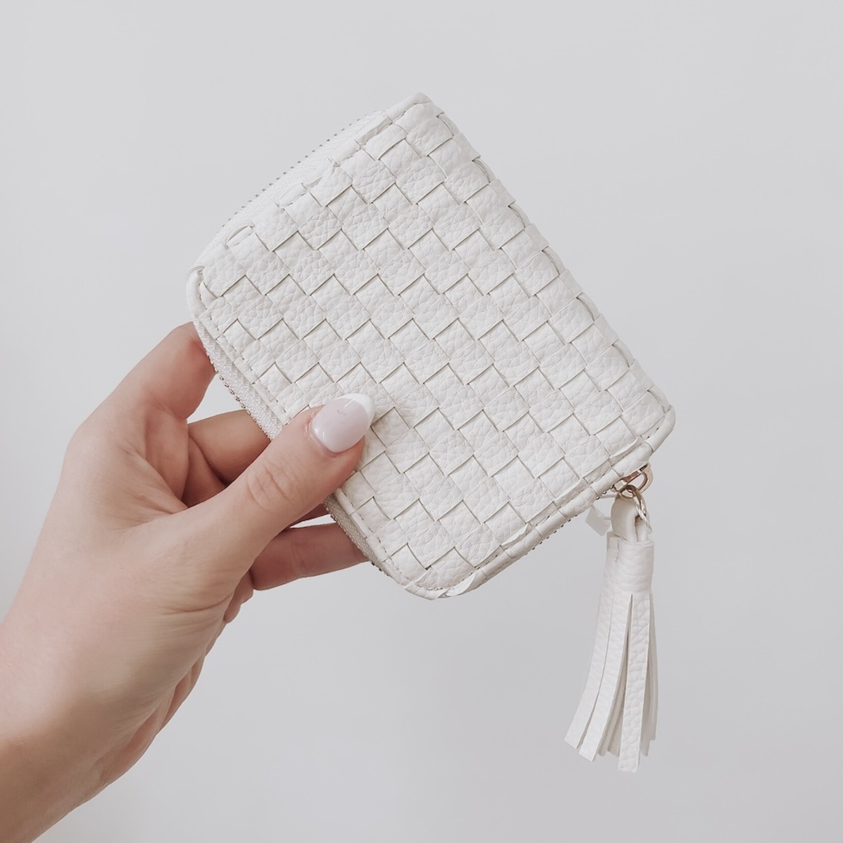 Pretty Simple Wynona Woven Wallet
