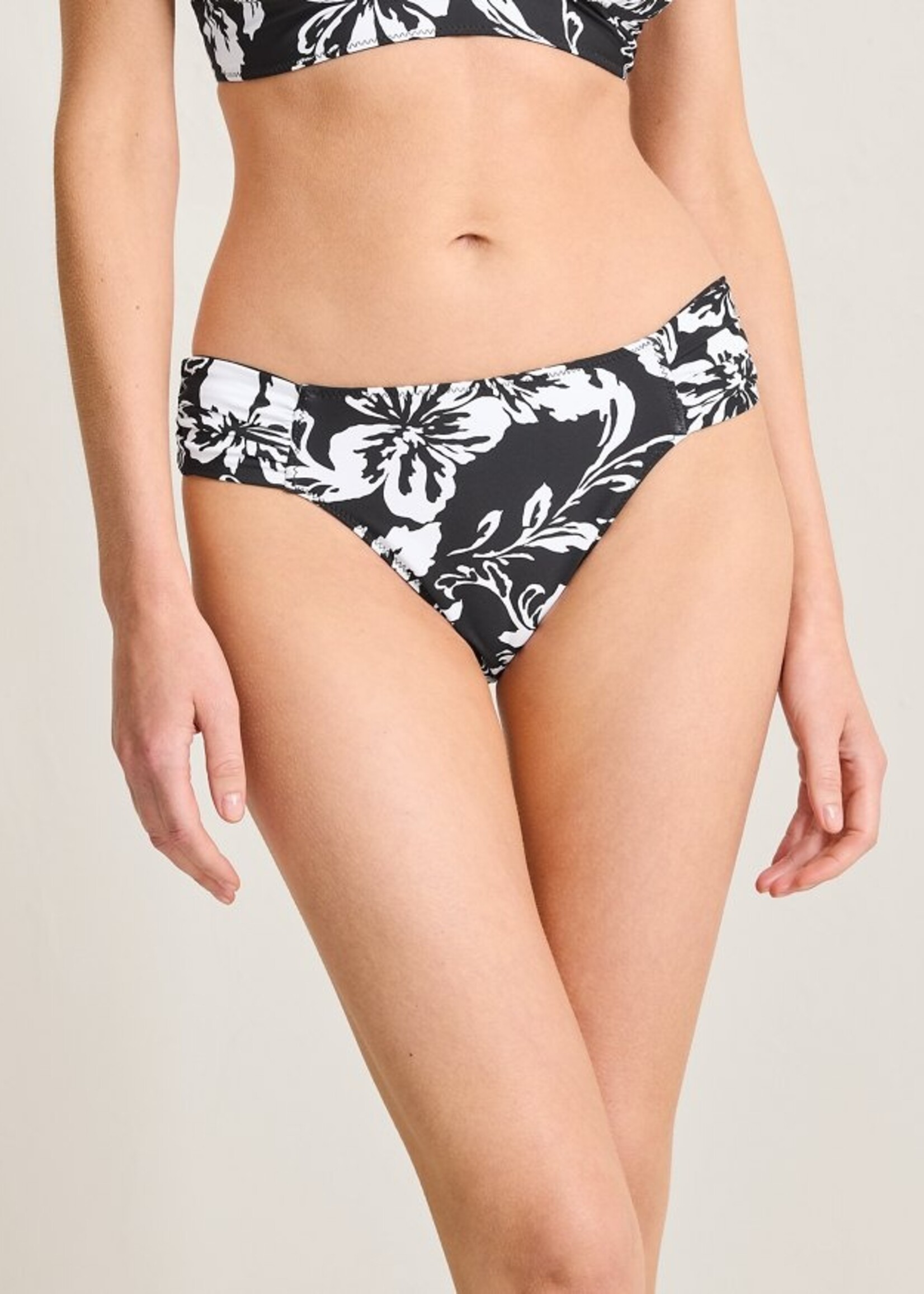 Tommy Bahama Sunset Blooms Rev Hipster