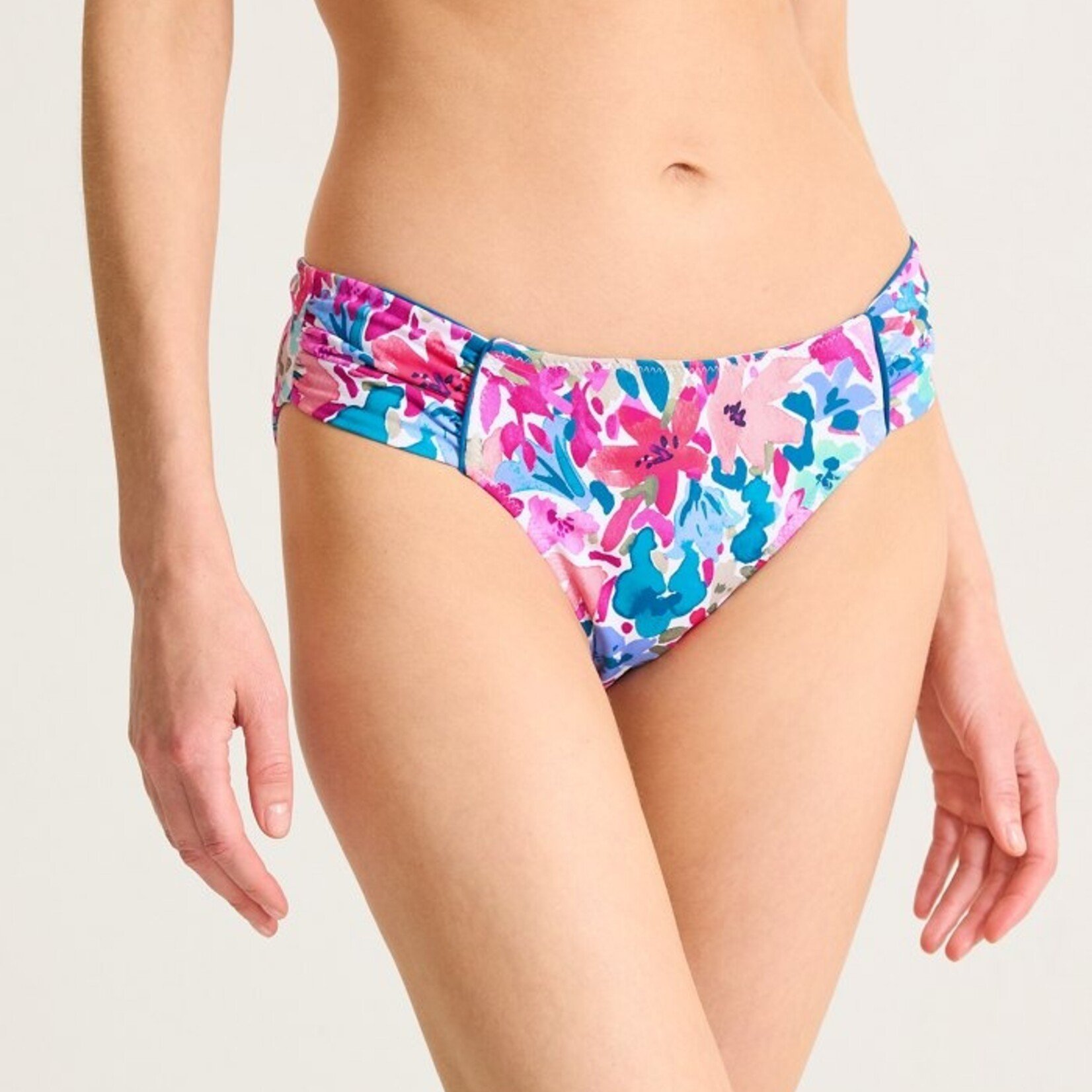 Tommy Bahama Watercolor Floral Rev Hipster