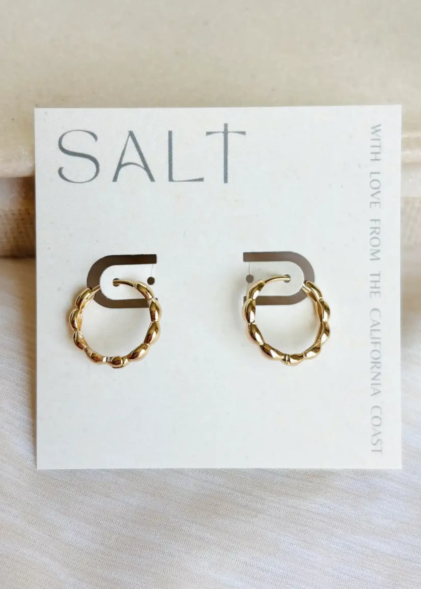 Wavy Hoop Earrings | 18k Gold