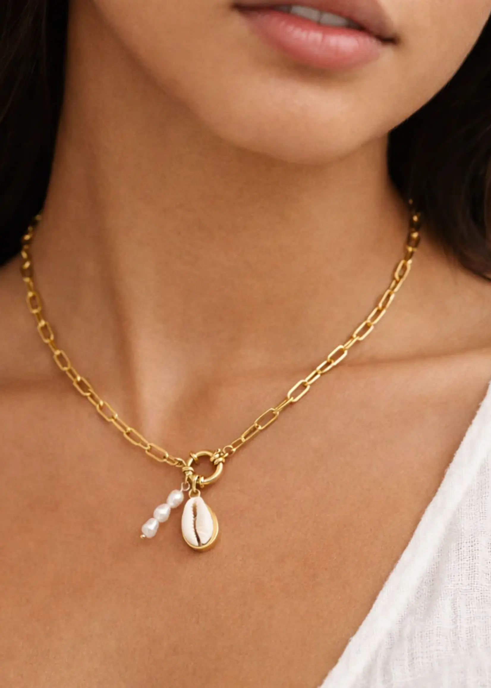 Salty Cali PAPERCLIP WITH SHELL AND PEARL