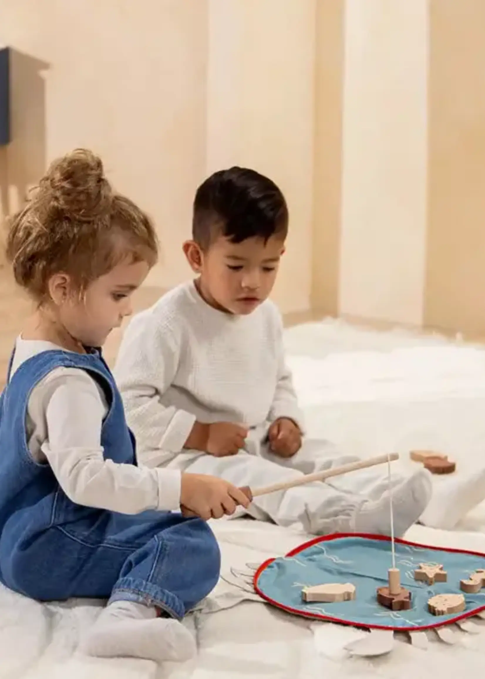 Wooden Fishing Game with Bag