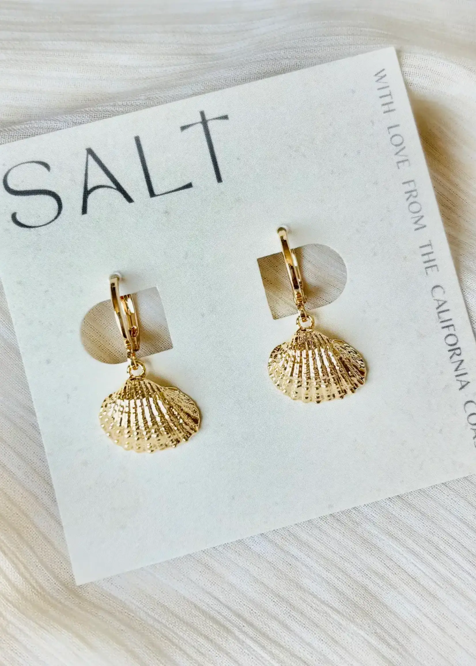 Scallop Seashell Huggie Hoops | 18k Gold | Beachy Jewelry