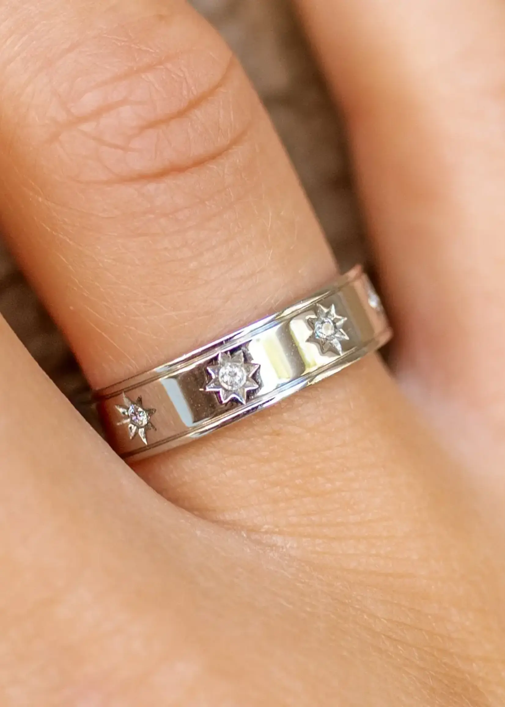 Alco Lucent Ring