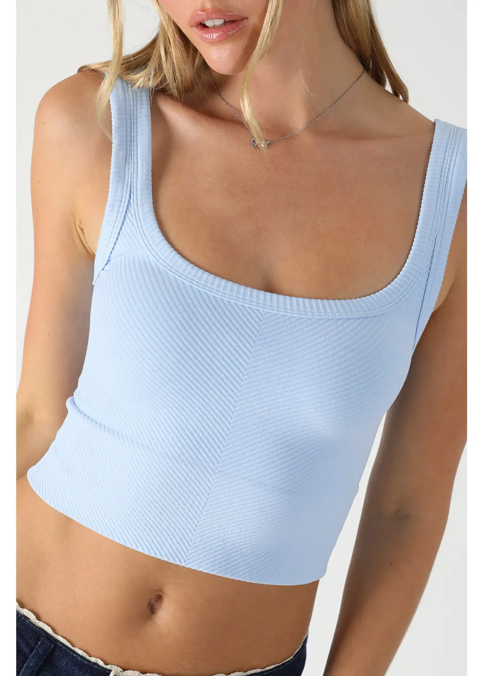 NIKIBIKI Chevron Ribbed Crop Top