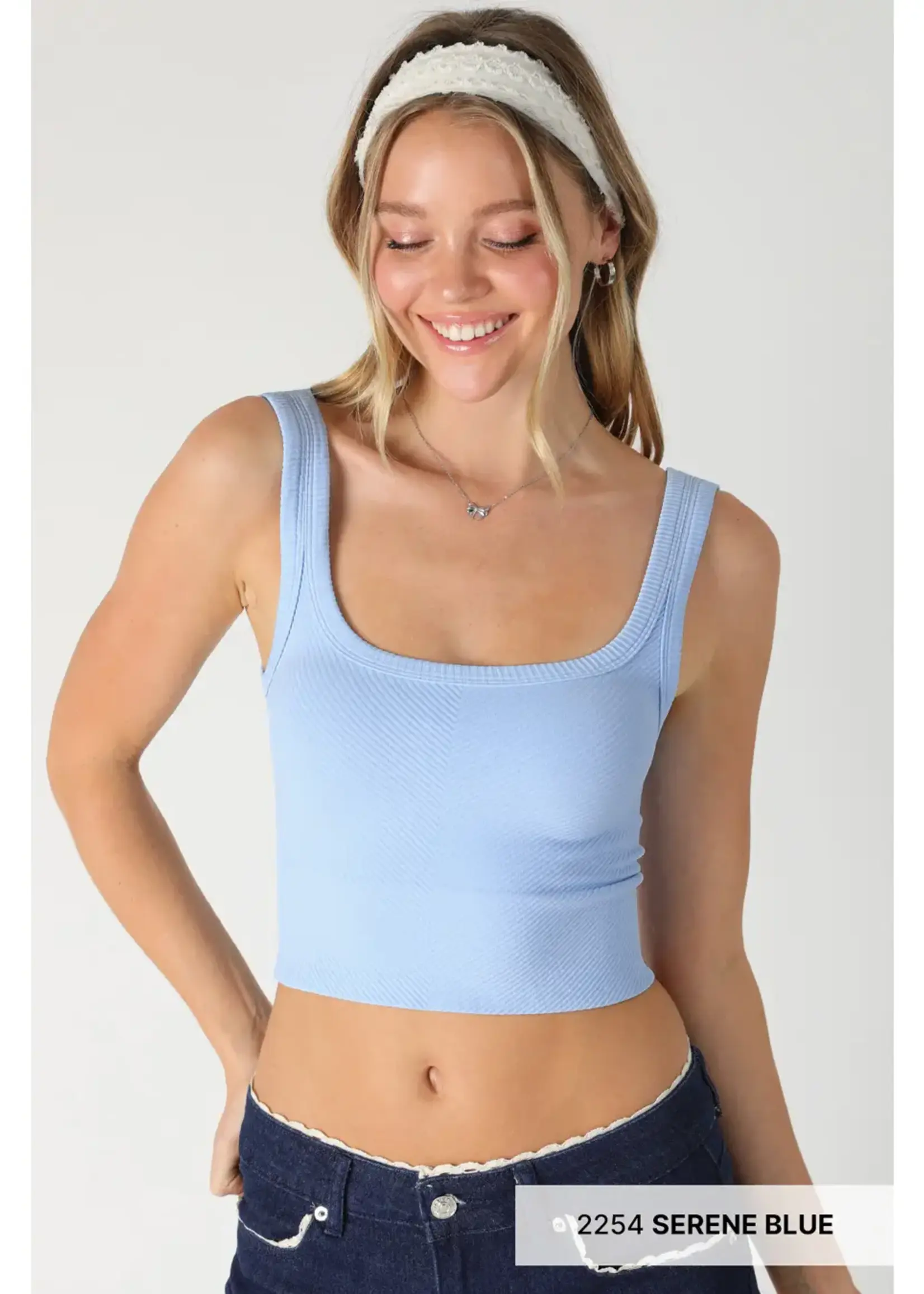 NIKIBIKI Chevron Ribbed Crop Top