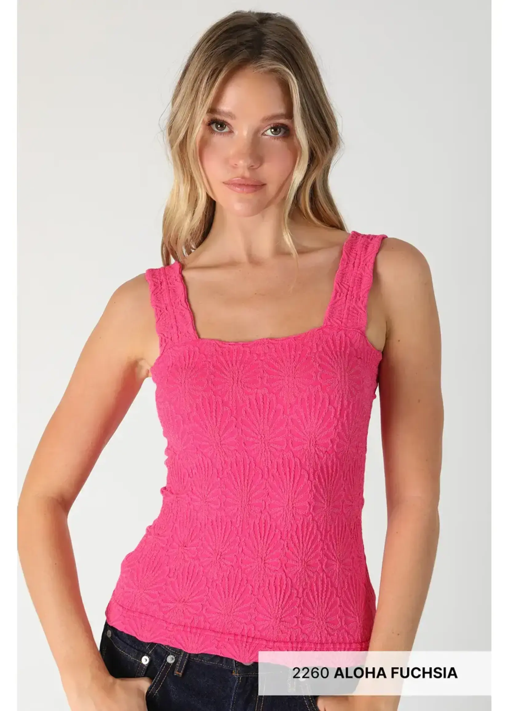 NIKIBIKI Lace Textured Square Top