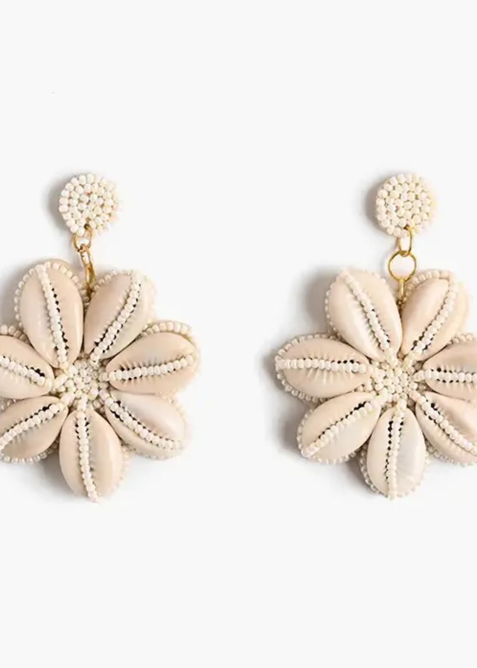 Floral Shells Beaded Earrings
