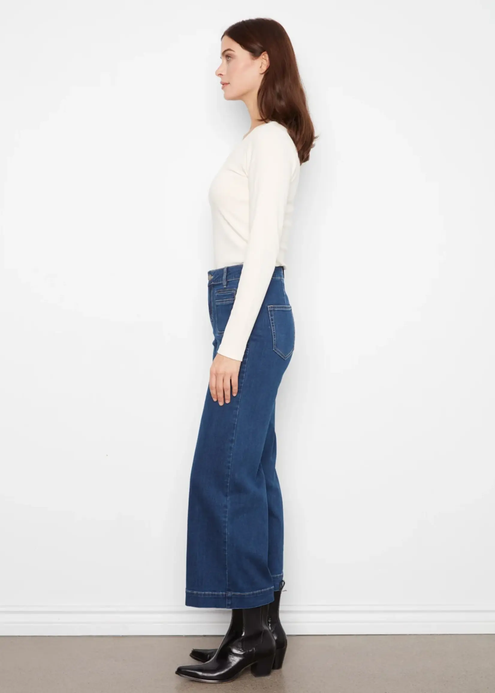 Charlie B Cropped Wide Leg Stretch Denim Pants