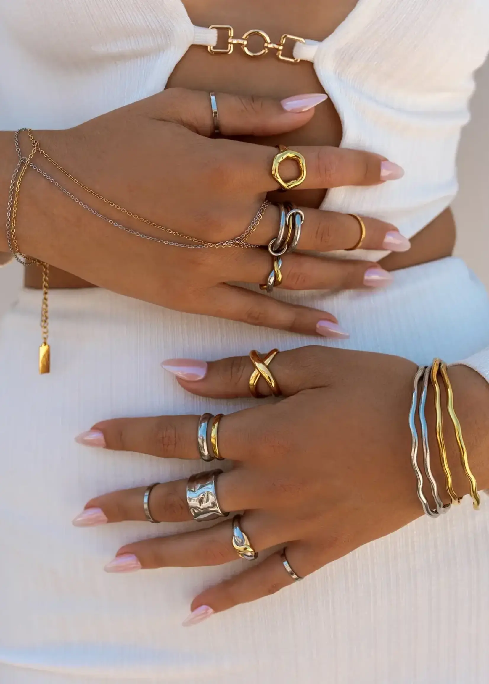 Alco Interlace Ring