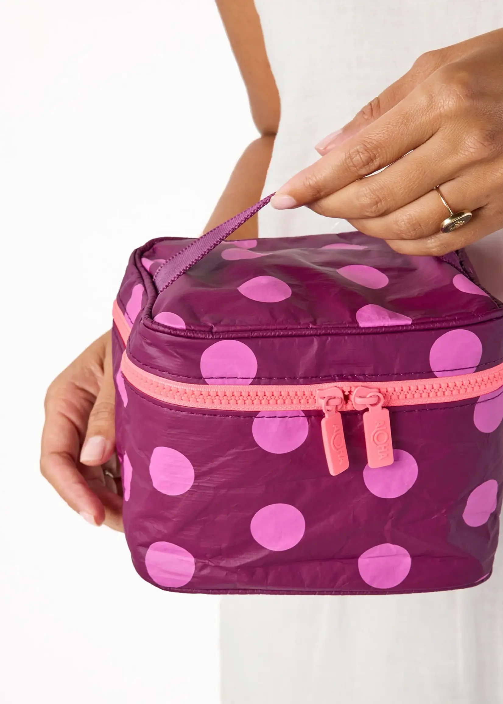 Aloha Collection Oui Oui Cabin Crew Kit