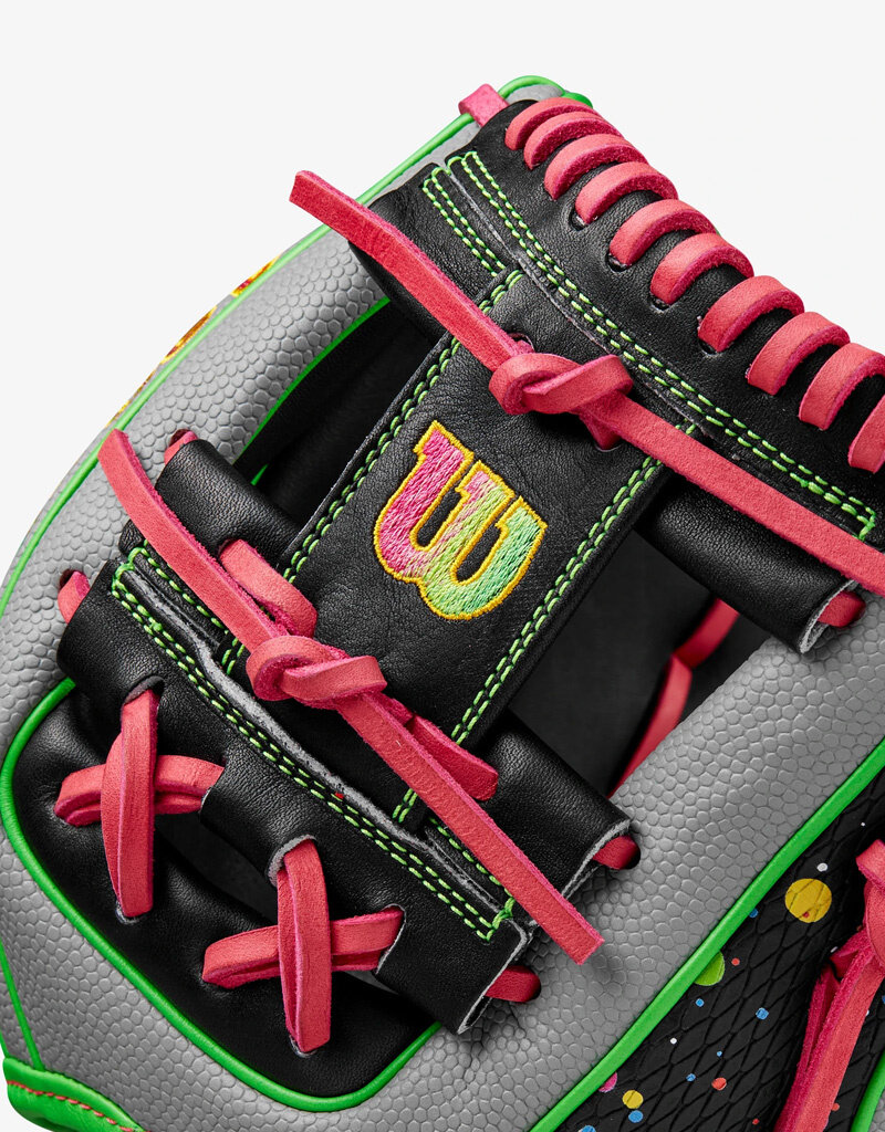 Wilson Winter 2024 A2000® 1786SS 11.5” Infield Baseball Glove RHT - Splatter