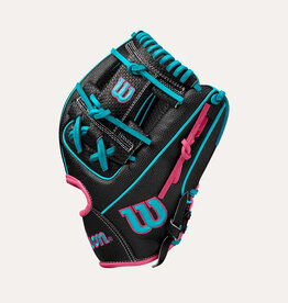 Wilson Winter 2024 A2000® SC1786SS 11.5” Infield Baseball Glove RHT