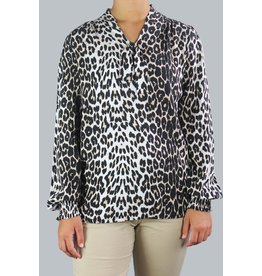 lisette jeans with pearls