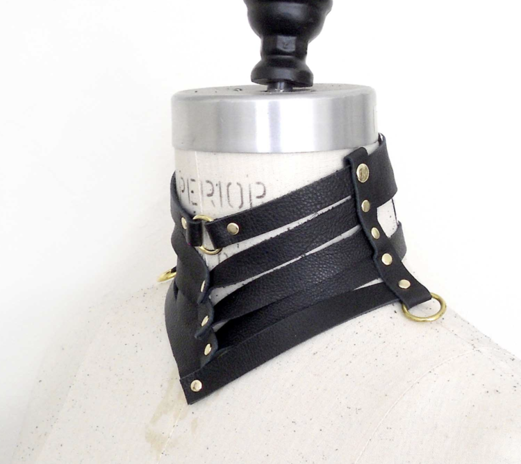 Victoria Leather Gorget Style Collar