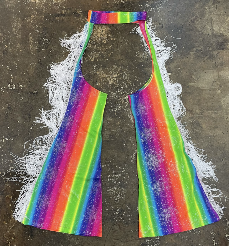 Holographic Chaps with Fringe