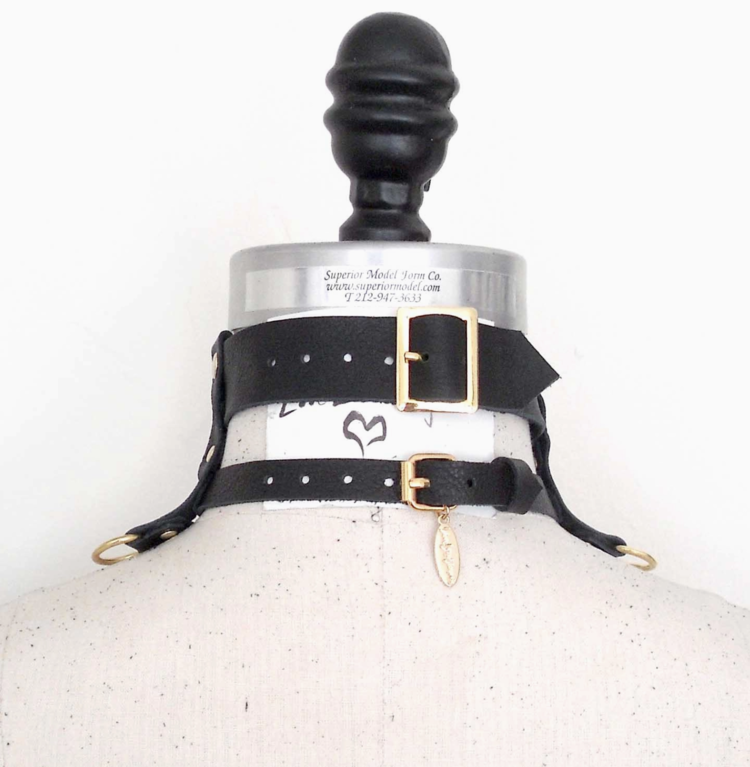 Victoria Leather Gorget Style Collar