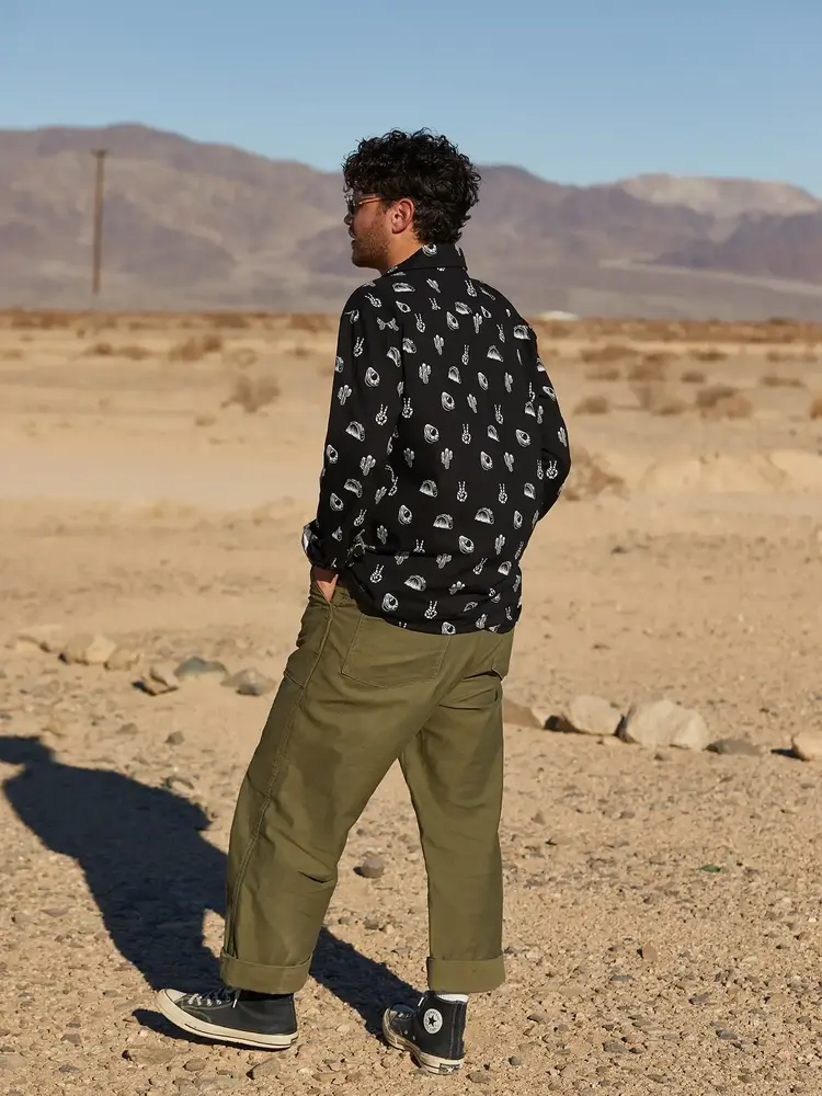 No Problemo Long Sleeve Button Up Taco Cactus Avocado Shirt Black