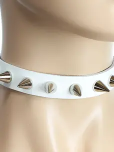 Spike Choker White