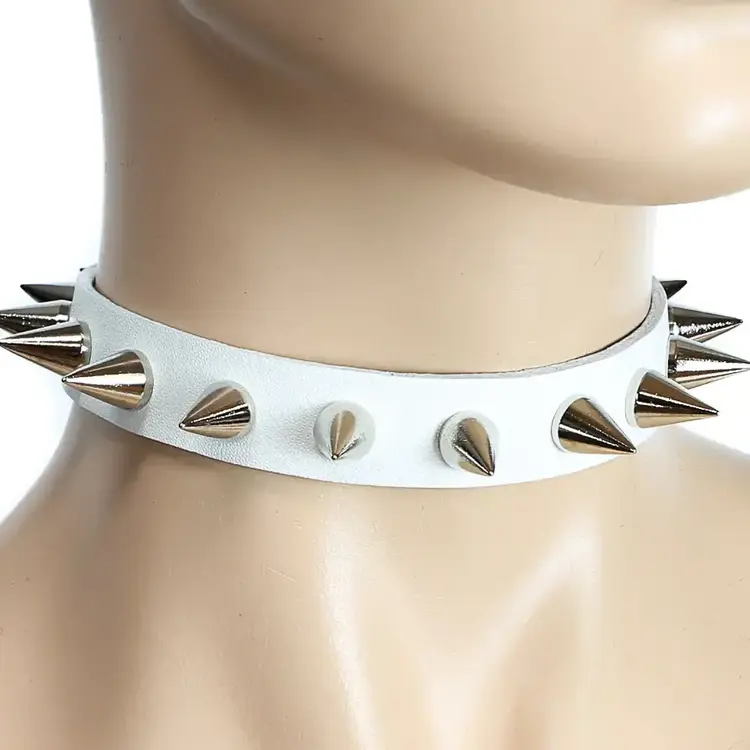 Spike Choker White