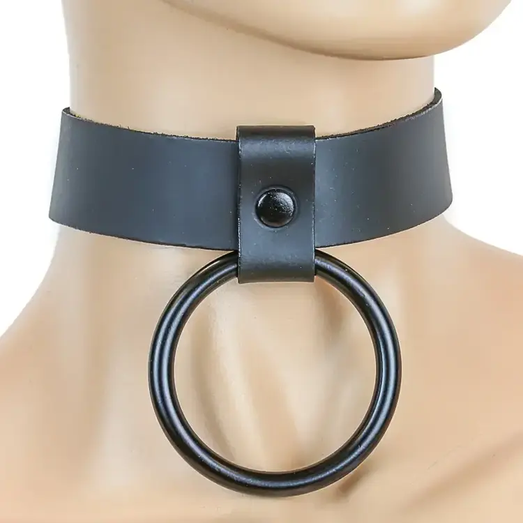 Large Ring Bondage Choker Black