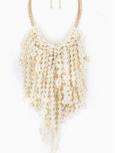 Thousand Pearl Iconic Necklace Set