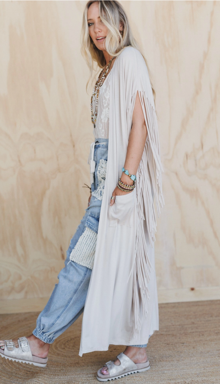 Three Bird Nest Western Showstopper Fringe Duster Oat